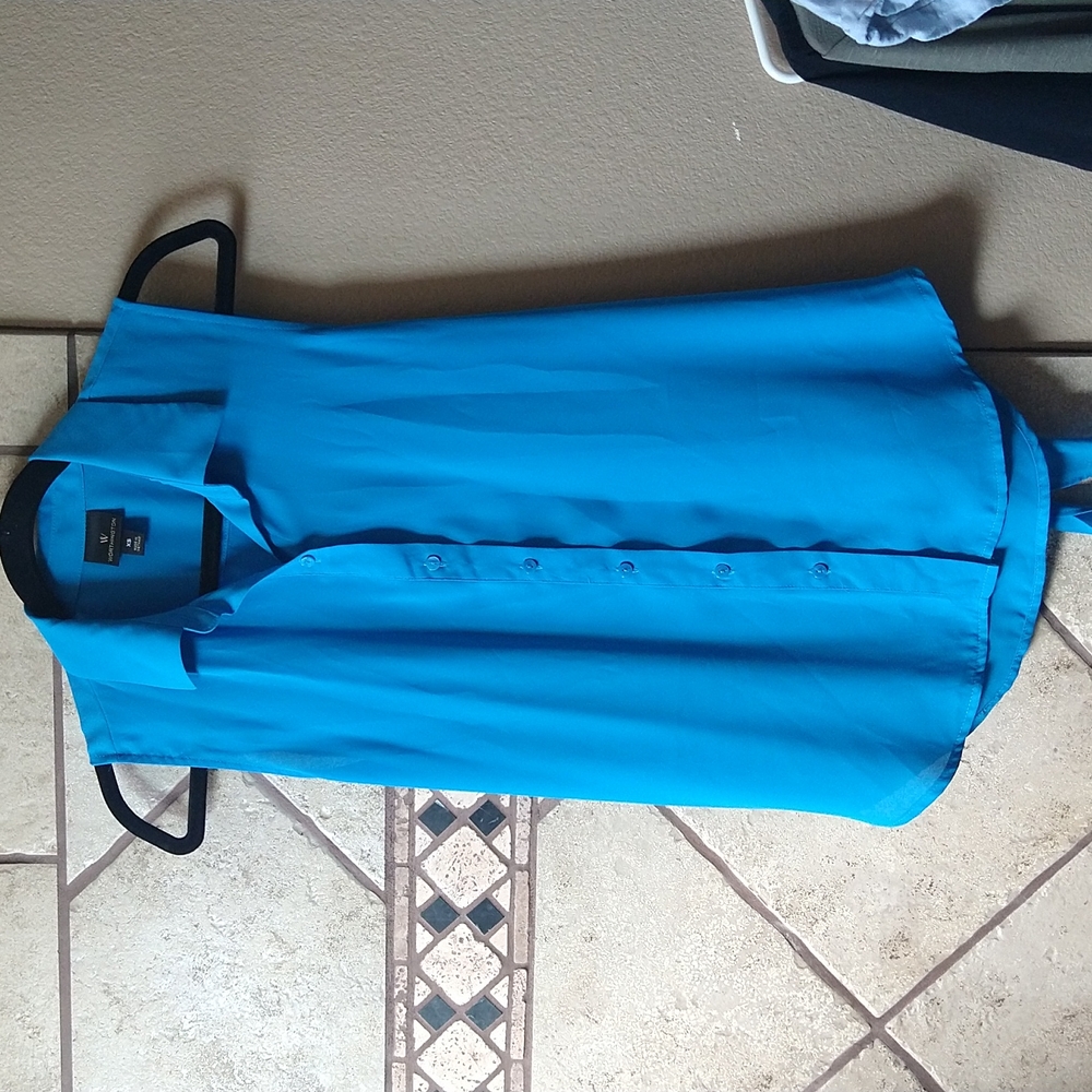 Worthington sleeveless tie-back blouse XS